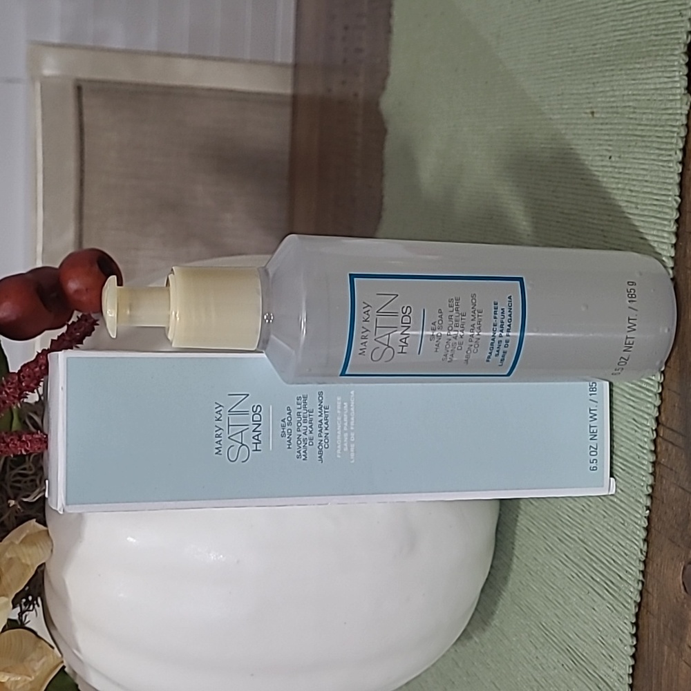 Mary Kay Satin Hands Fragrance Free Shea Hand Soap NWOT